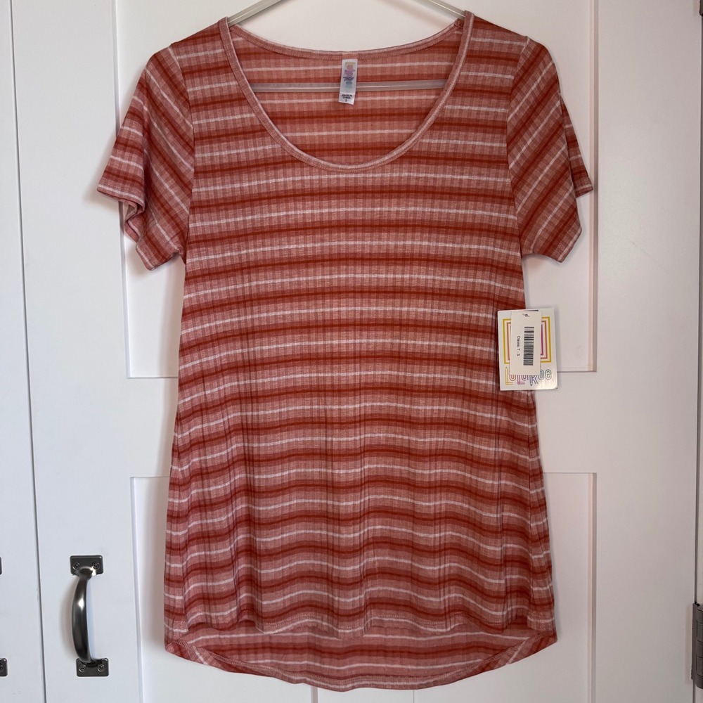 NWT LuLaRoe Classic T Orange & White Striped Top Hi Low Hem Women's Size Small